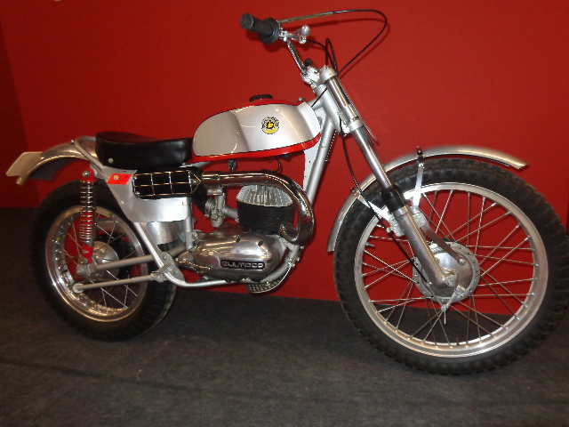 BULTACO SHERPA SAMMY MILLER 250 DE 1965. RESTAURADA Y DOCUMENTADA