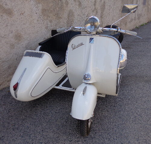 VESPA CON SIDECAR
