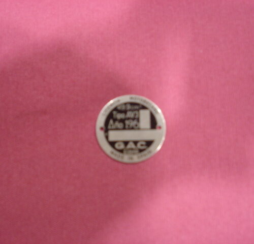 ANAGRAMA MOBYLETTE AÑOS 60 METALICO