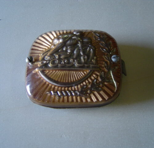 ESCUDO DERBI EN RELIEVE