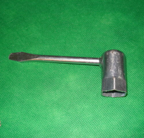 LLAVE DE BUJIA