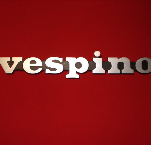 ANAGRAMA VESPINO 20 CM LONG