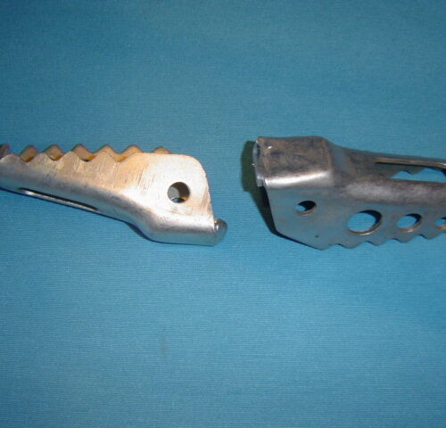 ESTRIBERAS DERBI C6, TT8