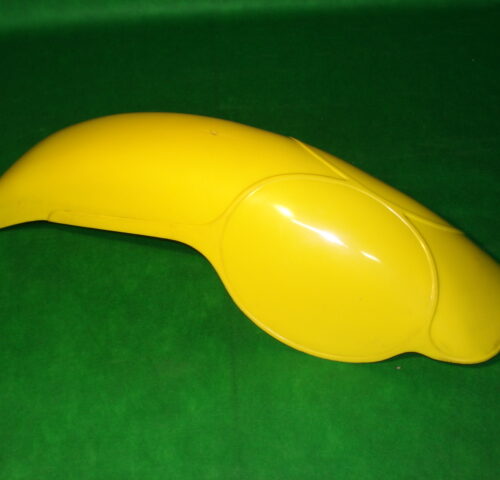 GUARDABARROS TRASERO AMARILLO CON PORTANUMEROS, REF 751