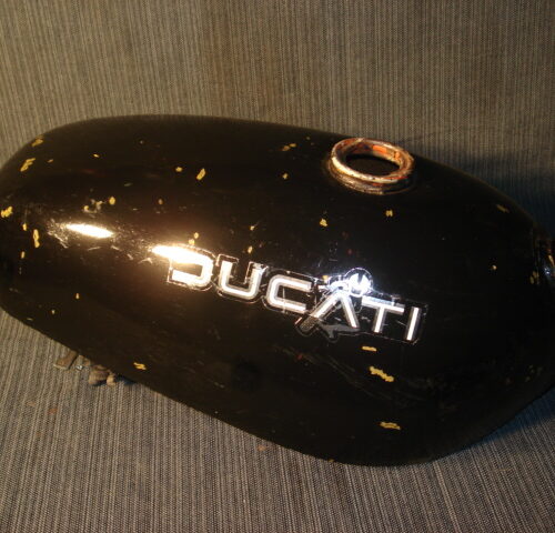 DEPOSITO DUCATI ROAD 250 Y 350.