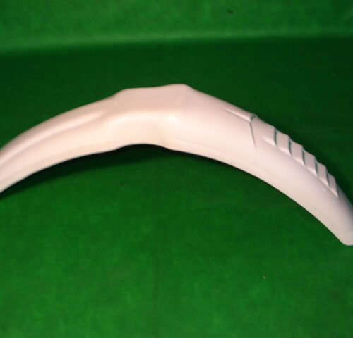 GUARDABARROS DELANTERO BLANCO. REF 750 JONIE