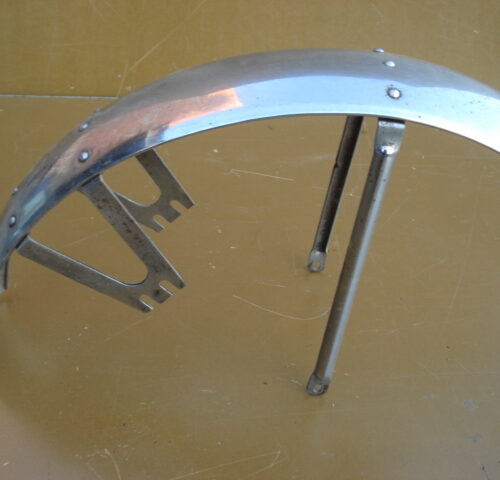 GUARDABARROS DUCATI ROAD DELANTERO CON SOPORTES