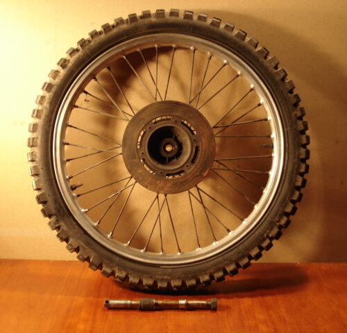 RUEDA DELANTERA CON DISCO 2.75 X 21 REF RU 62