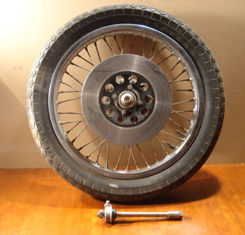 RUEDA KAWASAKI KZ 400, DEL 3.25 X 18 CON DISCO