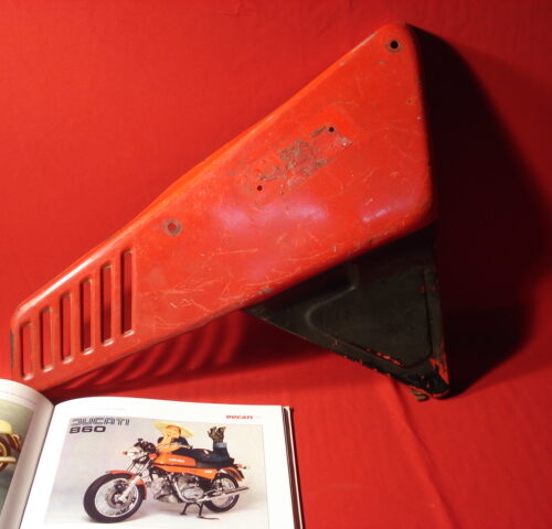 TAPA DUCATI 860 IZQUIERDA REF 1421