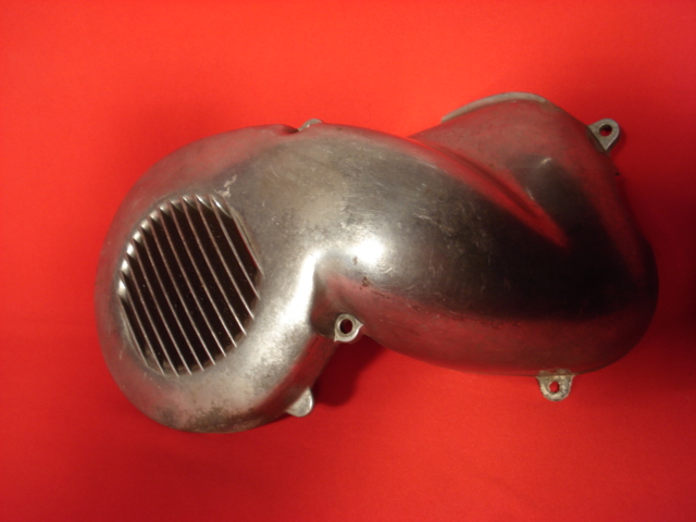 TAPA DUCATI 49 REFRIGERACION