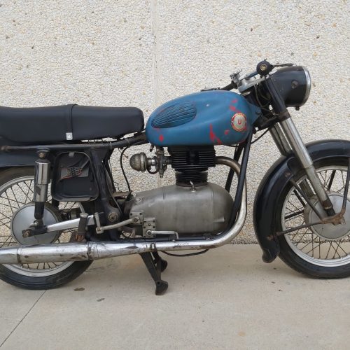 Universal Oberrieden Suisse 250 de 1957